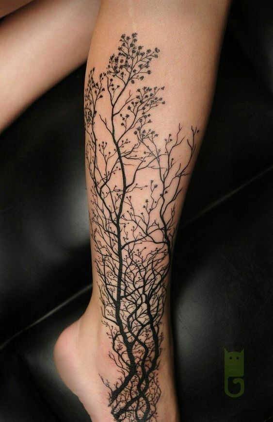 11 Impressive Leg Tattoo Designs for Females | EntertainmentMesh